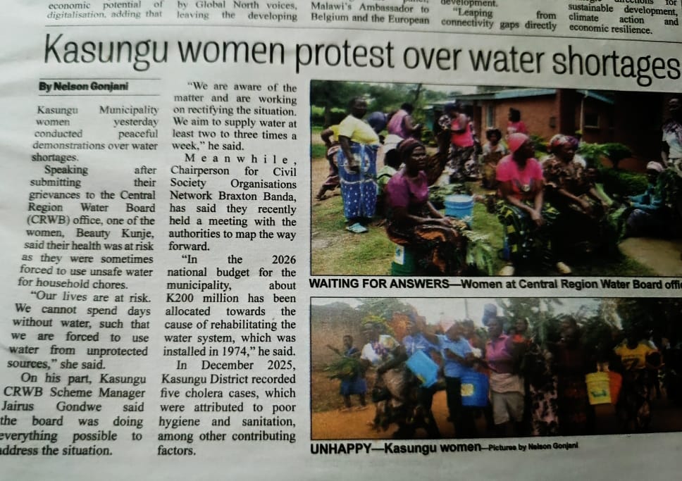 Women protest over eater shortages